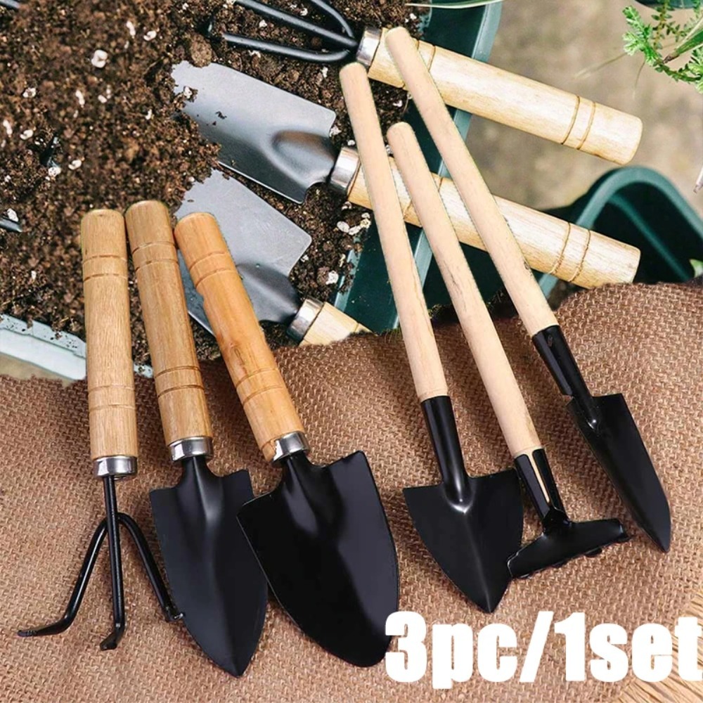 Gardening Tools On Sale - طقم أدوات حدائق صغيرة مكون من
