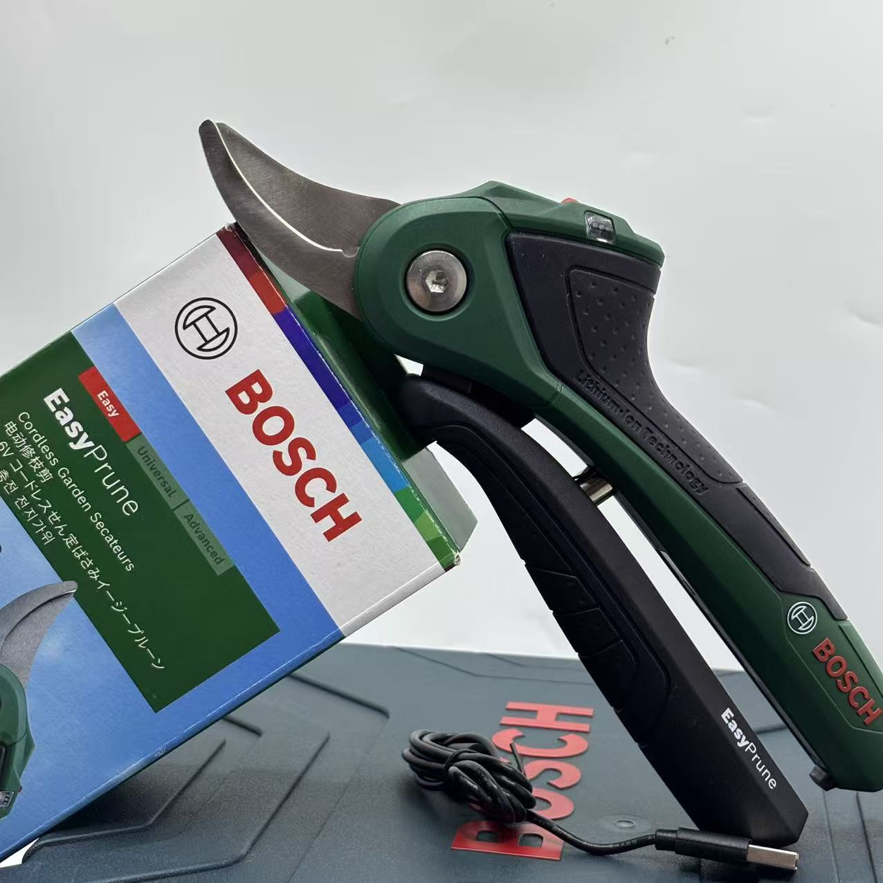 مقص تقليم ذكي لاسلكي من بوش بق - مراجعة Pruning Shears وسعره
